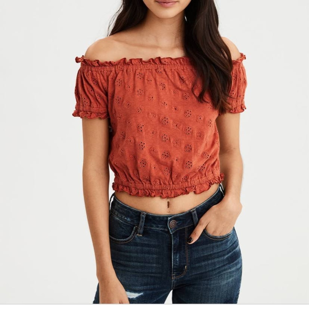 american eagle burnt orange eyelet bubble blouse C10